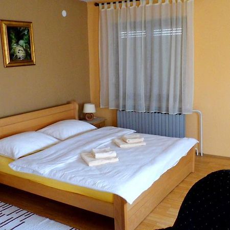 Apartmani Maraton Vukovar Eksteriør billede