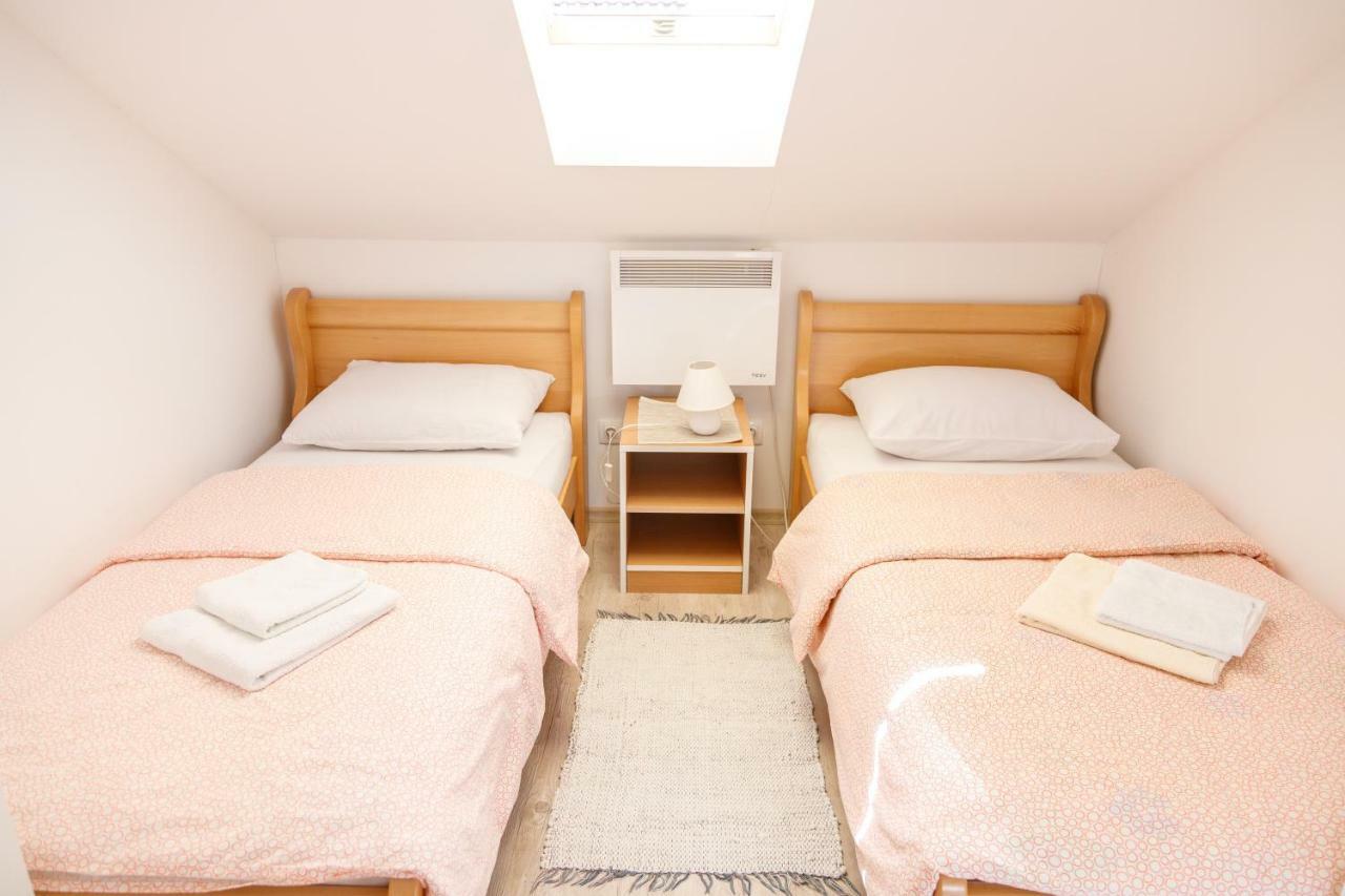 Apartmani Maraton Vukovar Eksteriør billede
